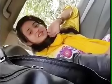 Indian muslim girl sex with hindu boyfriend in car