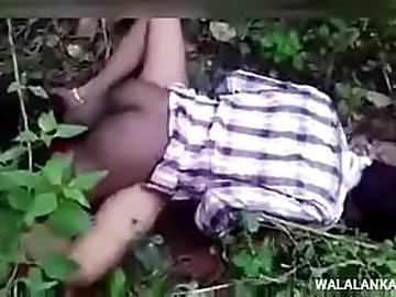 Desi indian threesome outdoor fuck - www.walalanka.com