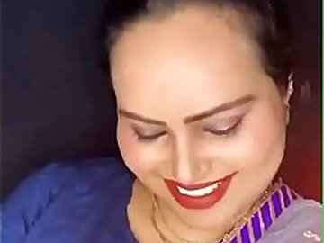 Indian sexy bhabhi smiling